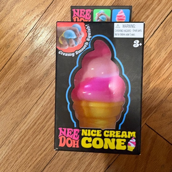 New in box Schilling Needeh Lot of 4: Fuzz Ball, Mallow, Ice cream, and Splat - Picture 2 of 5